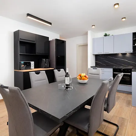 Lacos * بوريتش